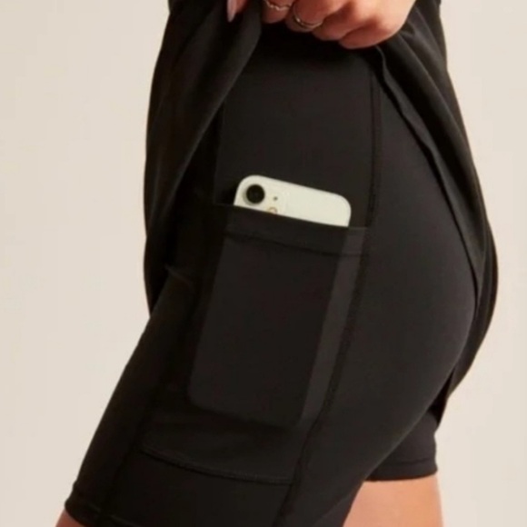 Abercrombie & Fitch One-Shoulder Traveler Mini Dress Built In Shorts - Picture 8 of 8